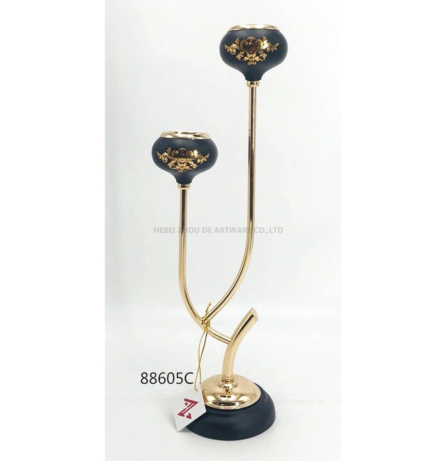 88605 black and gold metal candle holder