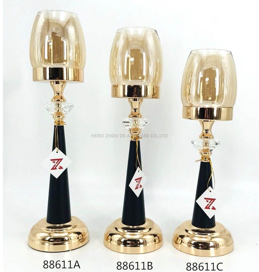 88611 black and gold metal candle holder