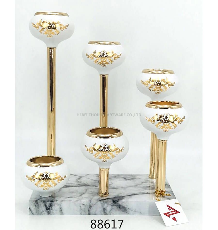 88617 white and gold metal candle holder