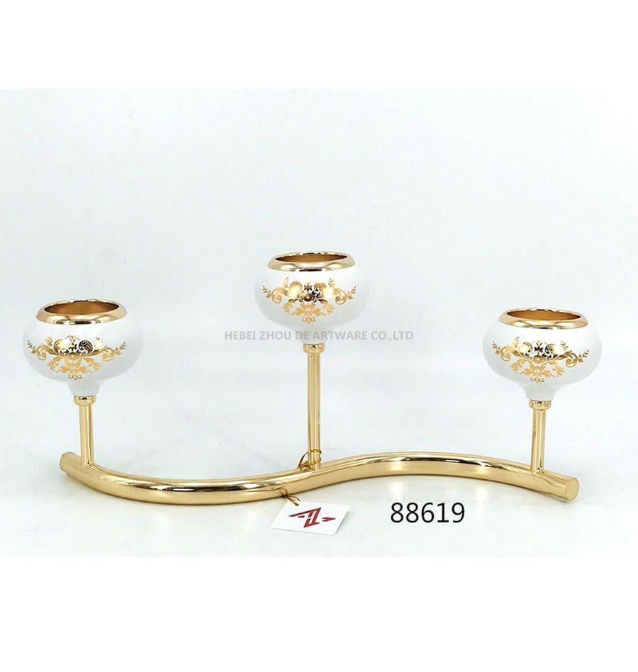 88619 white and gold metal candle holder