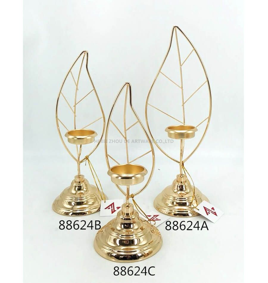 gold leaf shape candle holder set 88624