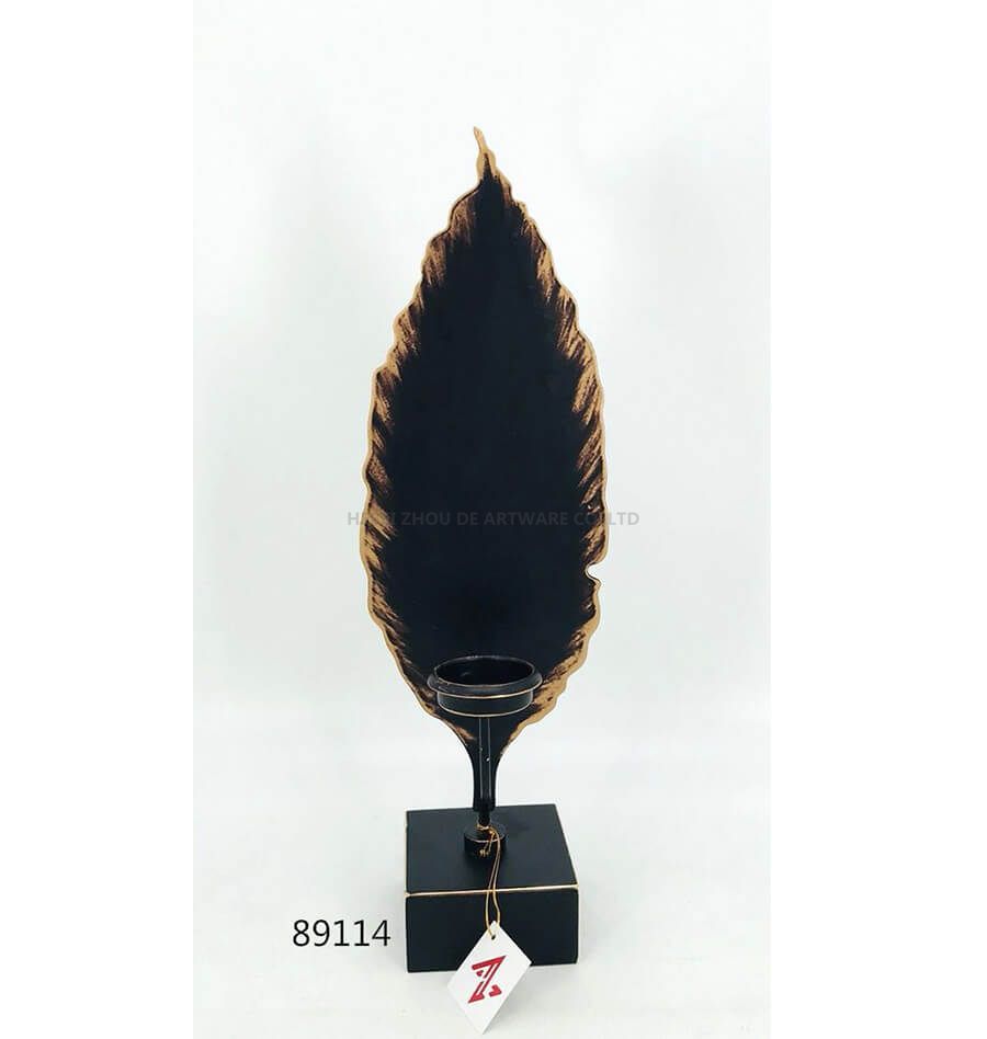 black leaf Gold Metal Candle Holder wholesaler 89114