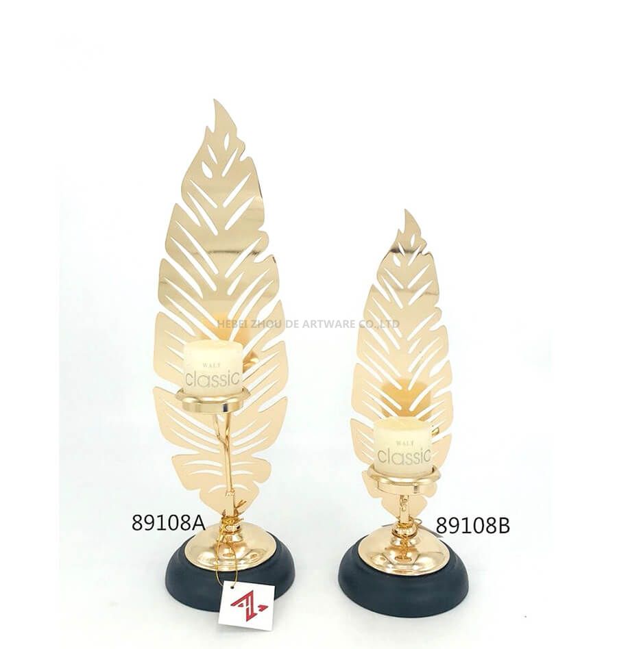 89108 gold metal candle holder