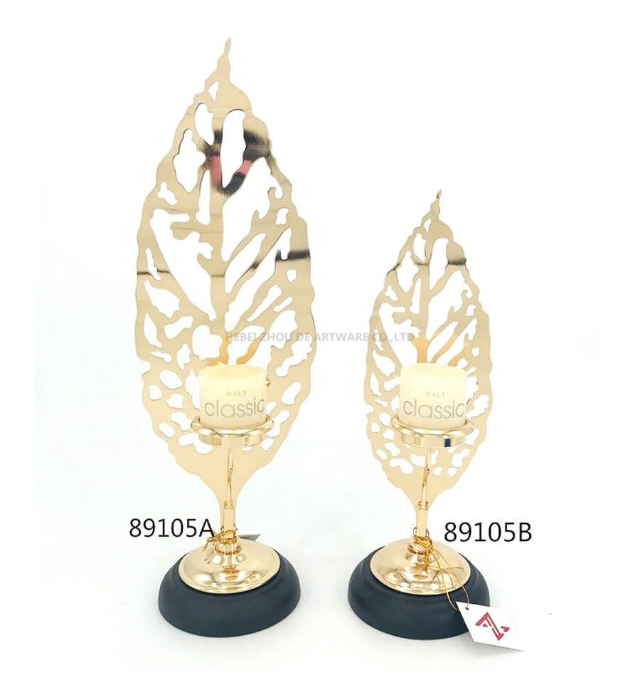 89105 gold metal candle holder