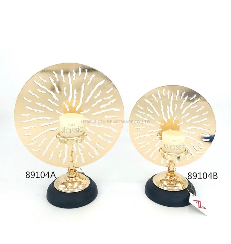 89104 gold metal candle holder