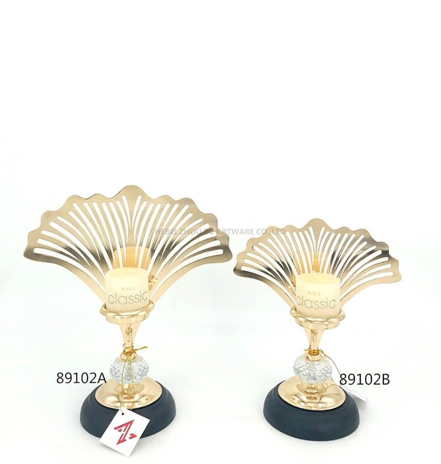 89102 gold metal candle holder