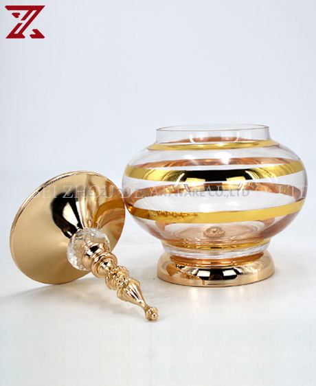 Europe Transparent Phnom Penh Candy Pot With Lid Round Glass Candle Jars For Home Furnishing