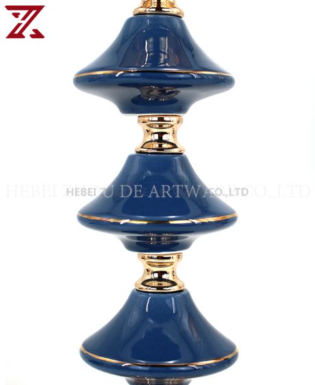 Factory Custom Ceramic Tall Candlestick Vintage Gold Metal Candle Holder For Home Decoration