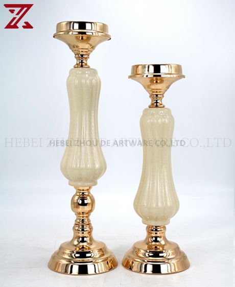 WHITE CERAMIC AND METAL CANDLESTICK MADE IN CHINA 90508