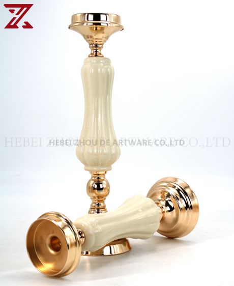 WHITE CERAMIC AND METAL CANDLESTICK MADE IN CHINA 90508