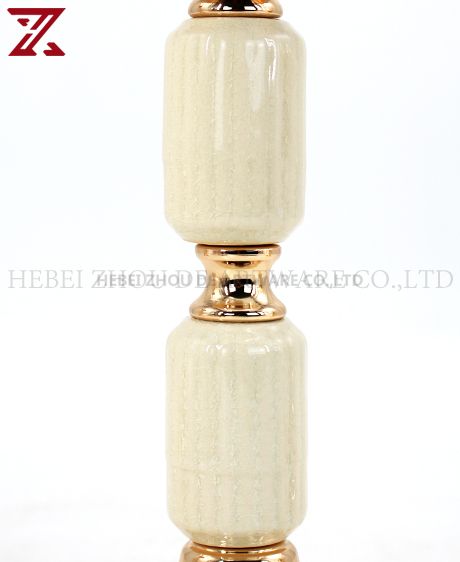WHITE COLOR CERAMIC CANDLE HOLDER FACTORY 90511