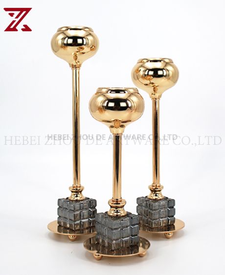 european style pillar Gold Metal Candle Holder 89613